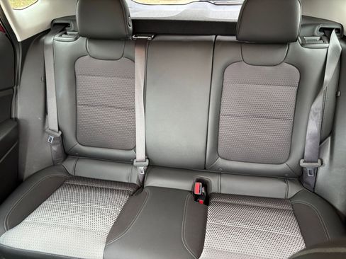 Used 2025 Chevrolet Trax LT image 41