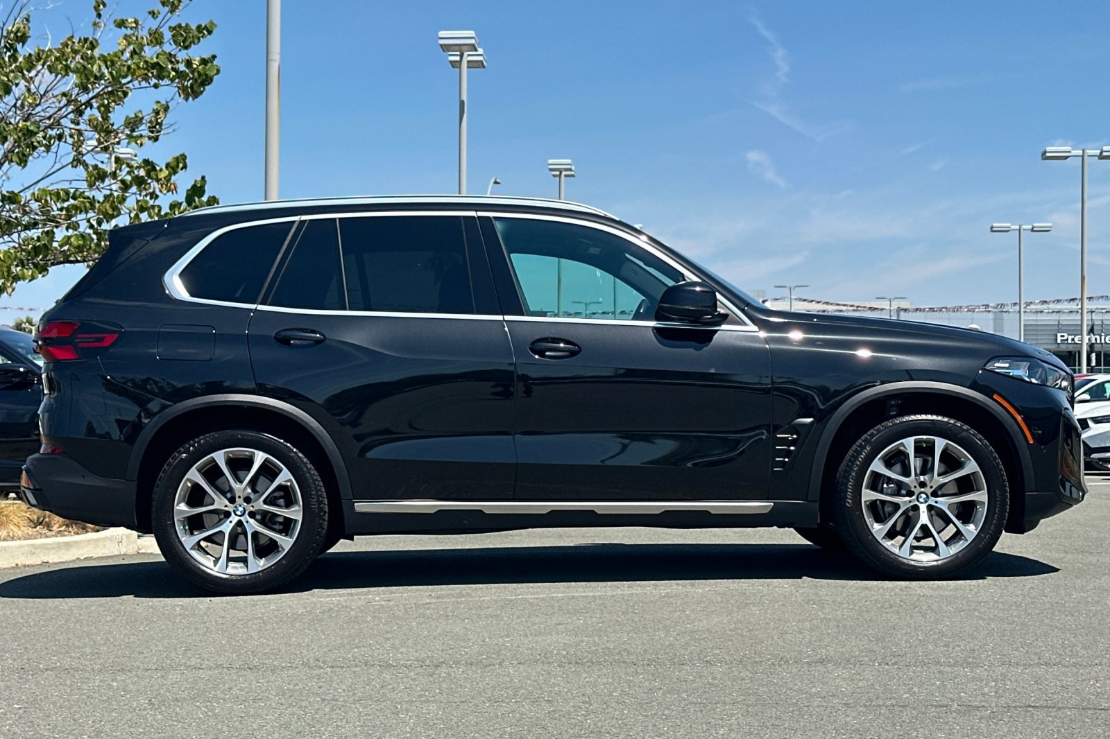 Used 2026 BMW X5 sDrive40i RWD image 3