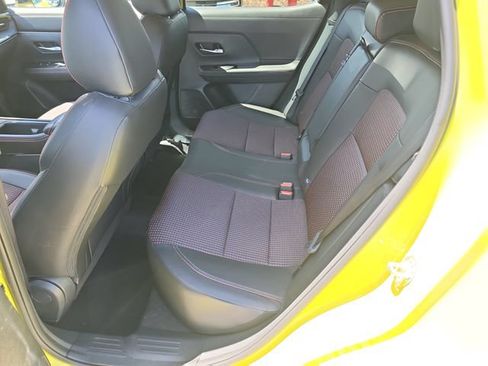 Certified 2025 Nissan Kicks SR FWD image 15