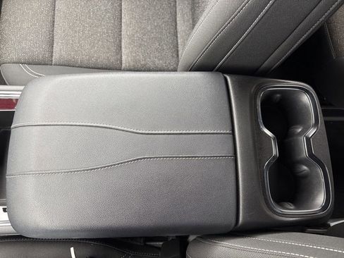 Used 2025 Chevrolet Traverse LT AWD/4WD image 21