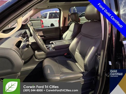 Used 2025 Ford Expedition Max Active image 2