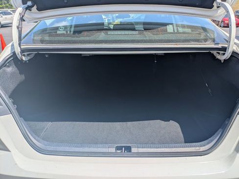 Used 2025 Toyota Camry LE FWD image 28