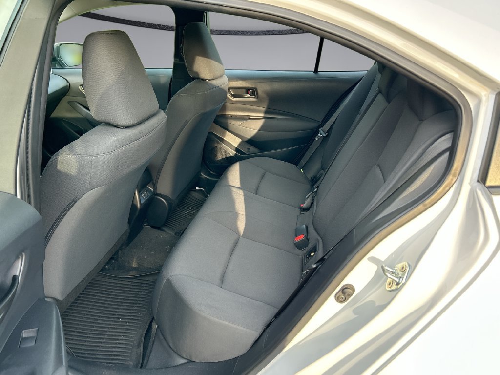 Used 2025 Toyota Corolla LE FWD image 28