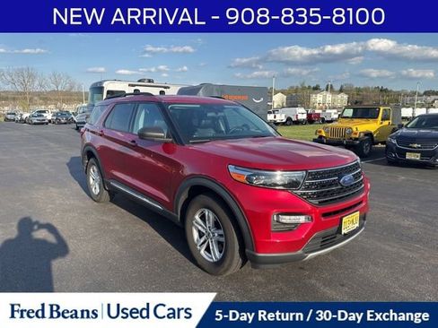 Used 2020 Ford Explorer XLT w/ Equipment Group 202A image 1