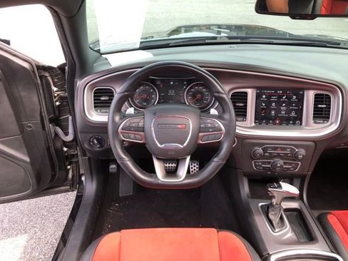 Used 2022 Dodge Charger Scat Pack w/ Dynamics Package RWD image 20