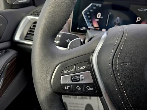 Used 2025 BMW X5 xDrive40i w/ Climate Comfort Package image 23