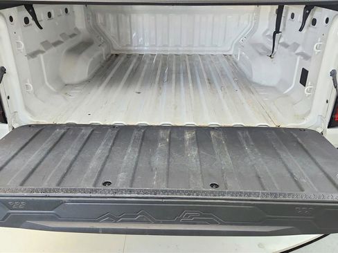 Used 2024 GMC Canyon Elevation image 19