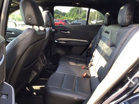 Used 2023 Cadillac XT4 Premium Luxury w/ Technology Package AWD/4WD image 33