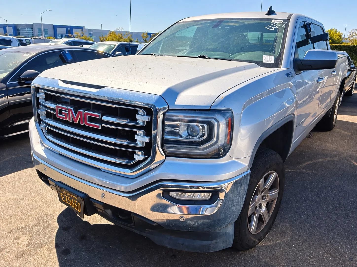 Used 2016 GMC Sierra 1500 SLT w/ SLT Preferred Package AWD/4WD image 2