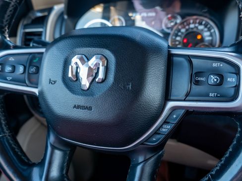 Used 2019 RAM 1500 Big Horn RWD image 28