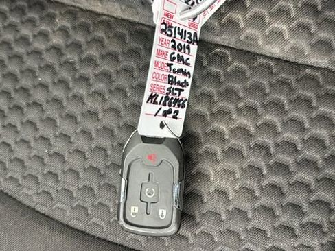 Used 2019 GMC Terrain SLE w/ Driver Convenience Package image 30