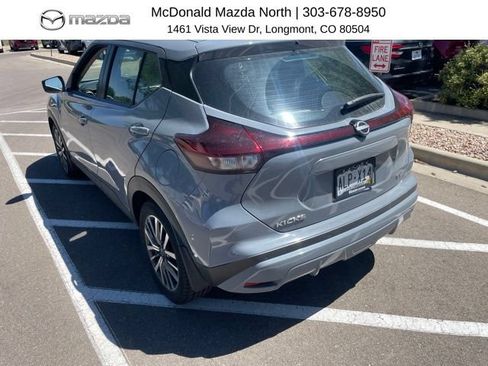 Used 2022 Nissan Kicks SV FWD image 2