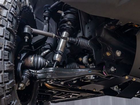 Used 2024 GMC Sierra 1500 AT4 w/ Technology Package image 14