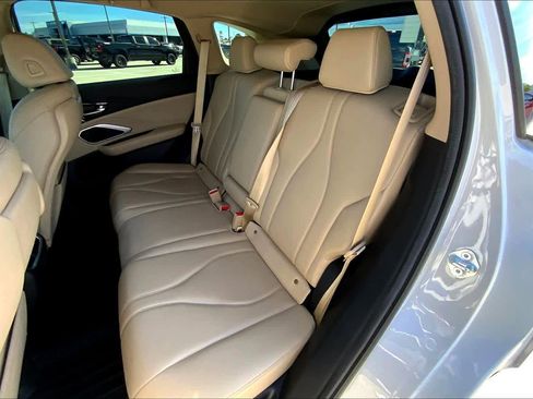 Used 2024 Acura RDX SH-AWD image 31