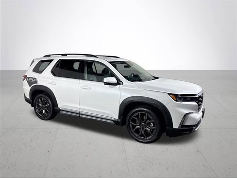 Certified 2023 Honda Pilot Elite image 5