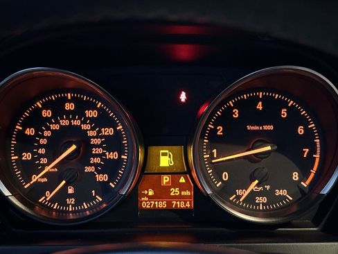 Used 2015 BMW Z4 sDrive28i image 28