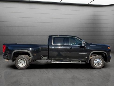 Used 2021 Chevrolet Silverado 3500 High Country image 3