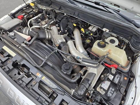 Used 2014 Ford F450 Platinum image 16