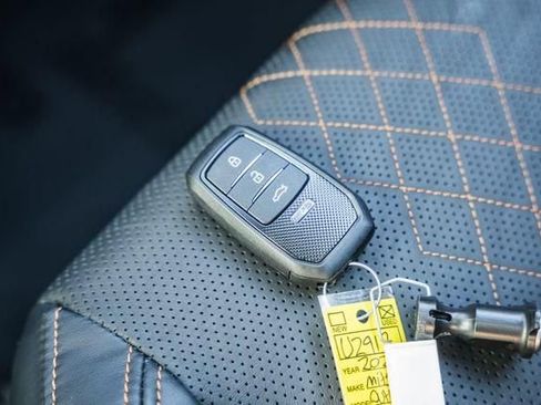 Used 2024 Mitsubishi Outlander SEL image 45