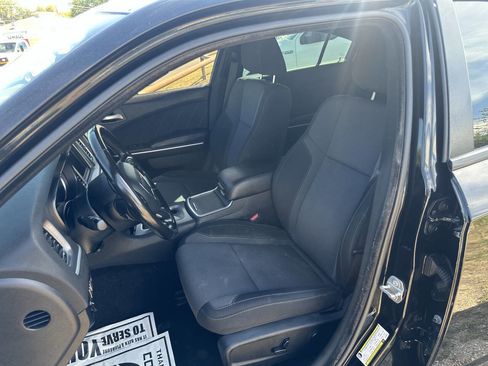 Used 2020 Dodge Charger SXT image 11