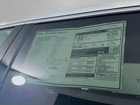 New 2025 Jeep Grand Cherokee Laredo X w/ Luxury Tech Group I image 20