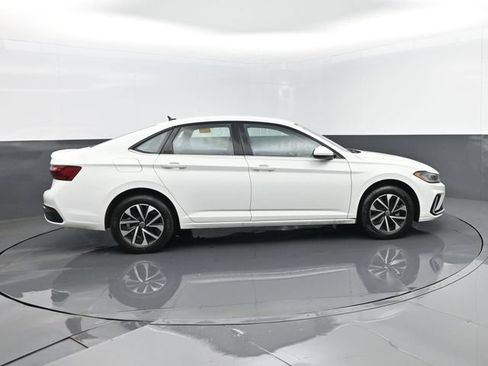 Used 2025 Volkswagen Jetta S FWD image 4