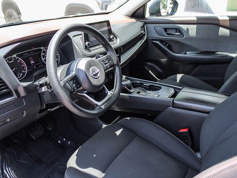 Used 2023 Nissan Rogue S FWD image 19
