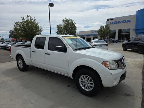 Used 2017 Nissan Frontier SV w/ SV Value Truck Package RWD image 3