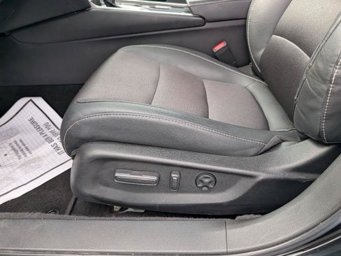 Used 2021 Honda Accord Sport image 10