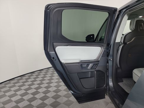 Used 2023 Rivian R1T Adventure image 17