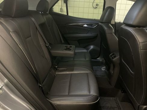 Used 2021 Buick Envision Essence FWD image 19