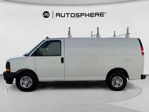 Used 2017 Chevrolet Express 2500 RWD image 5