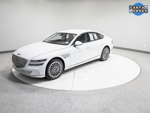 Used 2024 Genesis G80 image 33