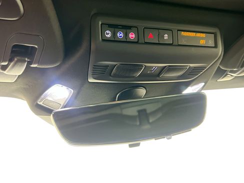 Used 2023 Chevrolet Corvette Stingray w/ Z51 Performance Package image 22