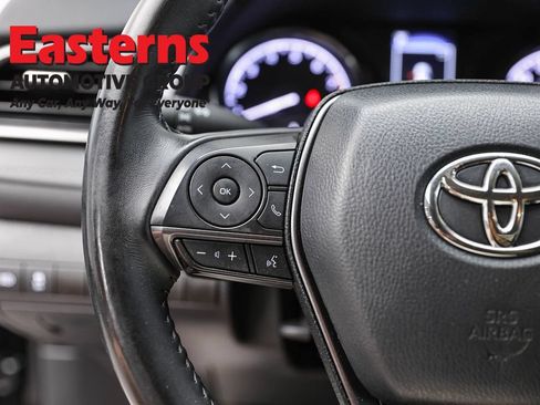 Used 2023 Toyota Camry SE FWD image 14
