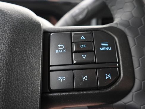 Used 2023 Ford F250 XLT w/ Black Appearance Package AWD/4WD image 13