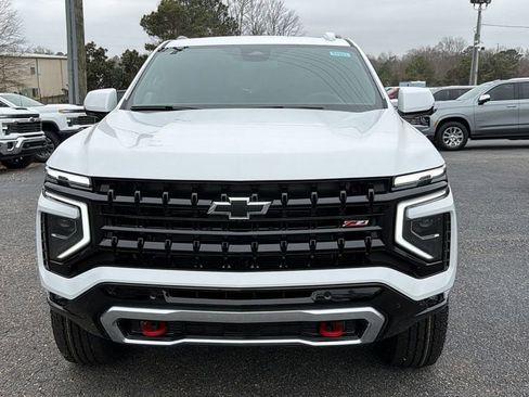 New 2026 Chevrolet Suburban Z71 w/ Comfort Package image 2