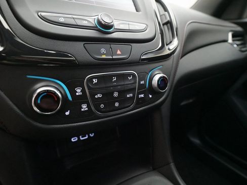 Used 2023 Chevrolet Equinox RS image 21