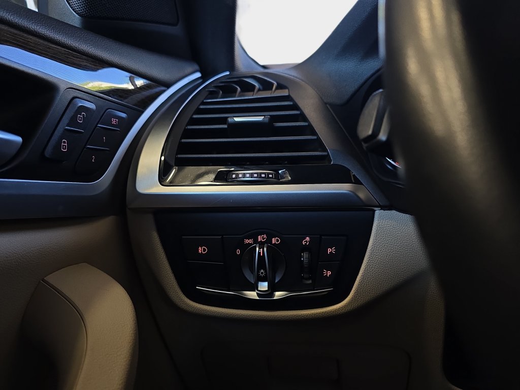 Used 2019 BMW X3 xDrive30i AWD/4WD image 28