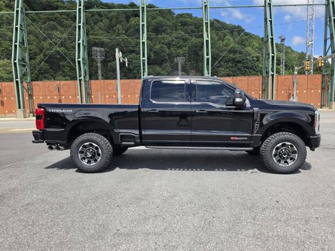 Used 2024 Ford F350 Lariat w/ Lariat Ultimate Package AWD/4WD image 9