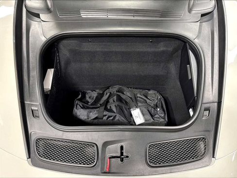 Used 2022 Porsche 911 GT3 RWD image 35