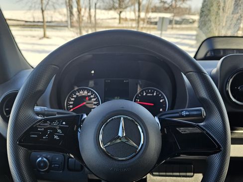 New 2025 Mercedes-Benz Sprinter 2500 image 28