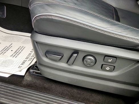 Used 2025 INFINITI QX80 Autograph image 12