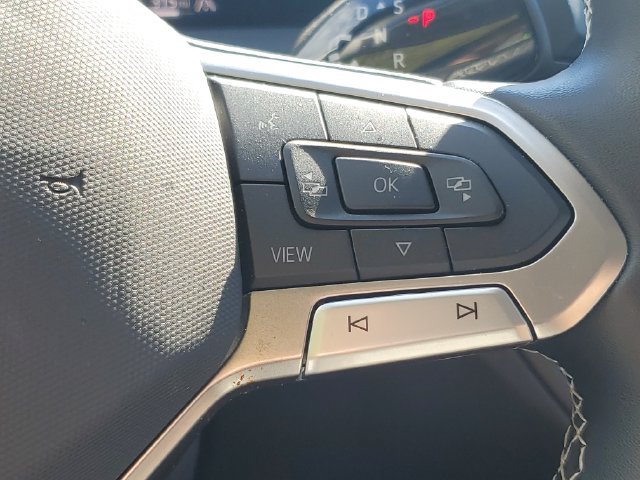 Used 2026 Volkswagen Tiguan SE AWD/4WD image 23
