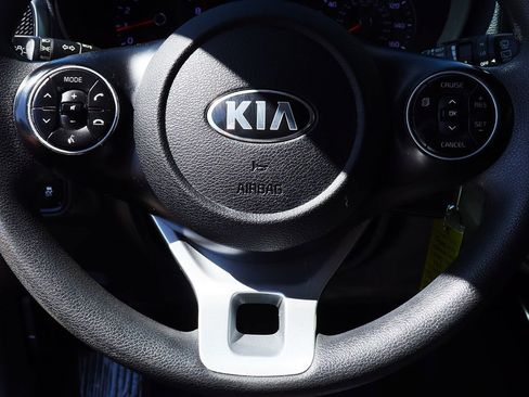 Used 2021 Kia Soul LX image 50