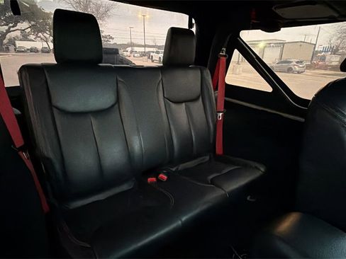 Used 2017 Jeep Wrangler Rubicon image 40