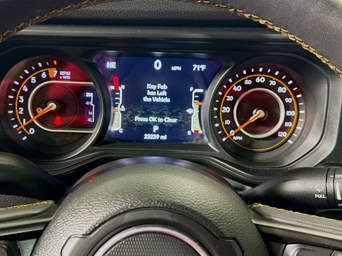 Used 2024 Jeep Gladiator Sport AWD/4WD image 13