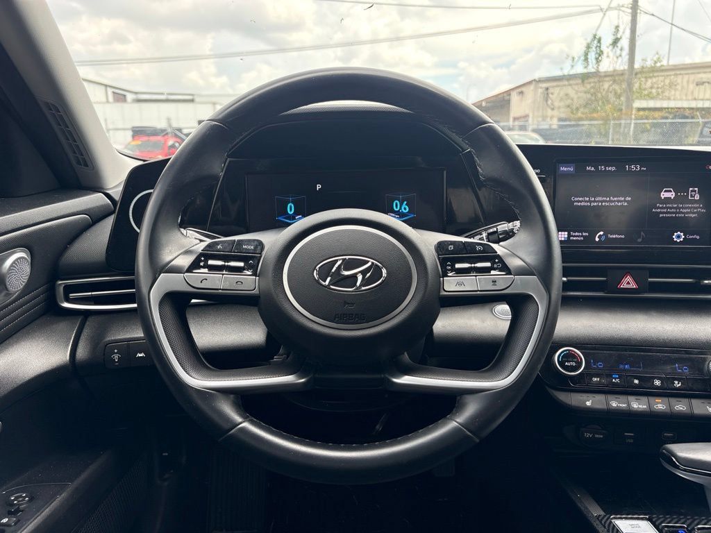Used 2022 Hyundai Elantra SEL w/ Convenience + Premium Package FWD image 21