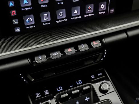 Used 2024 Porsche 911 Carrera GTS w/ Premium Package image 61