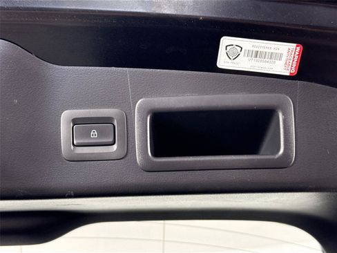 Certified 2024 MAZDA MAZDA3 s FWD image 36